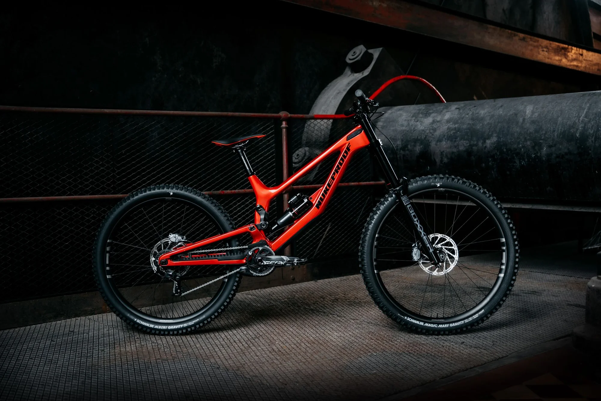 Nukeproof Dissent Carbon Pro 297 GX DH7 — 4