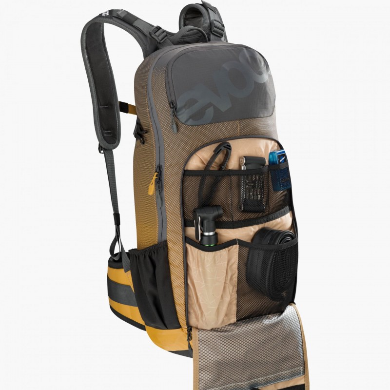 EVOC FR Enduro Carbon Grey - Loam backpack — 7