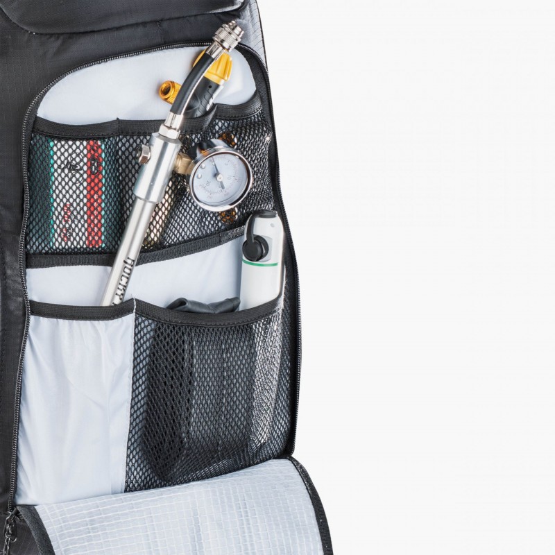 EVOC FR Enduro Blackline 16 Backpack — 3